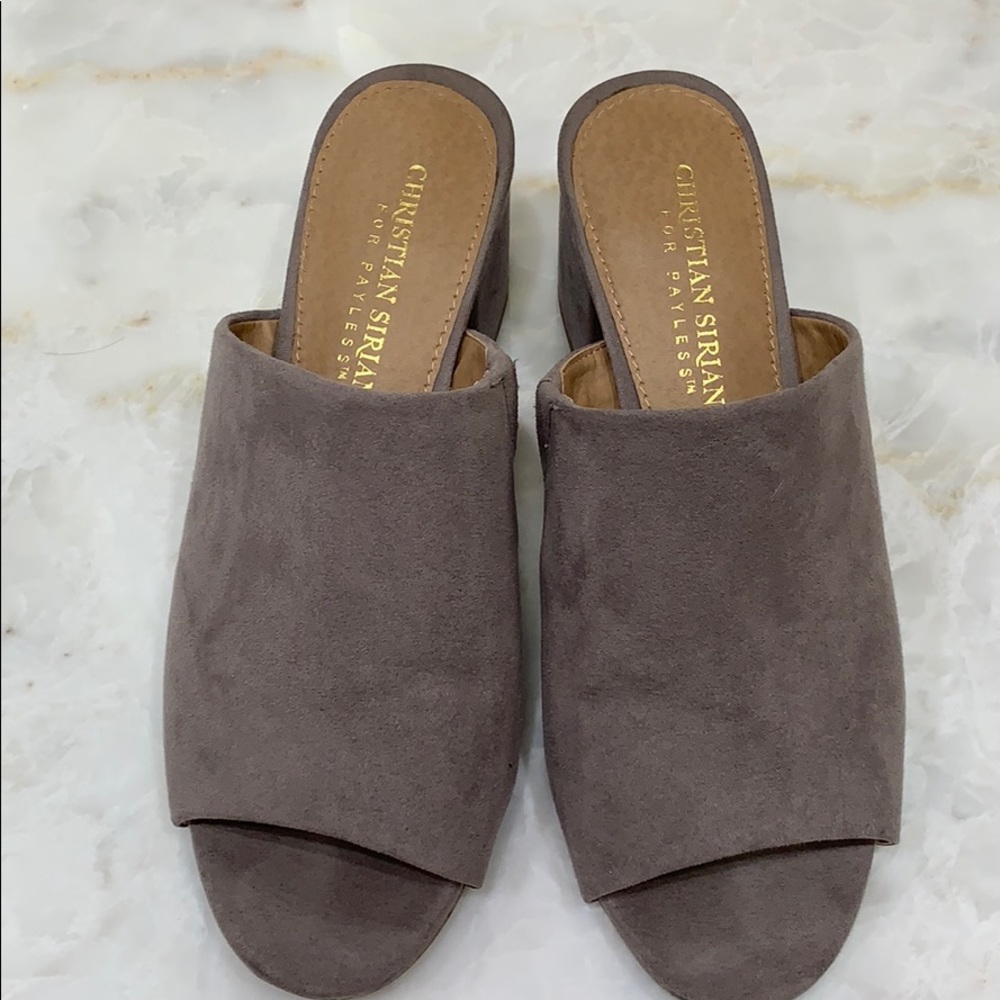 Gray chunky healed slip on